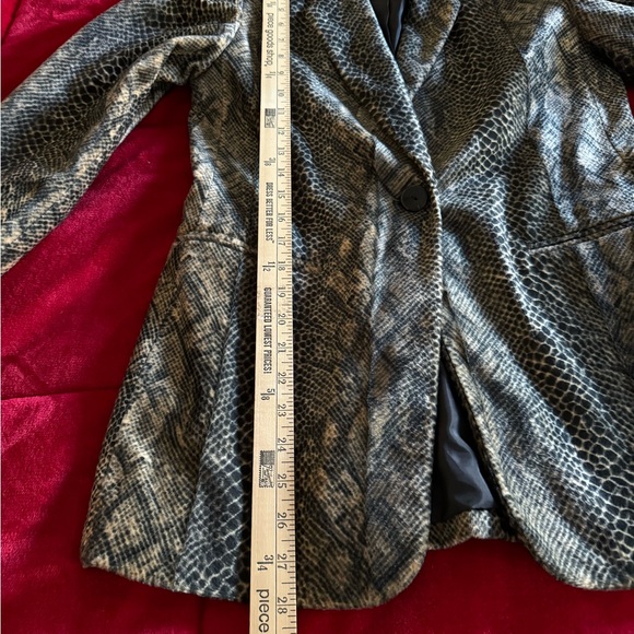 Harve Benard Python Snake Print Faux Fur Jacket Lined Size 4 Button Front - Picture 12 of 13